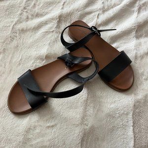 Universal Thread Black Sandals